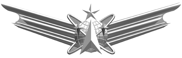 The U.S. Army Senior Space Badge: a pair of swept silver wings flanking two gridded globes, a delta point up between them, two elliptical orbits crossing behind, and a single star above for the senior grade.